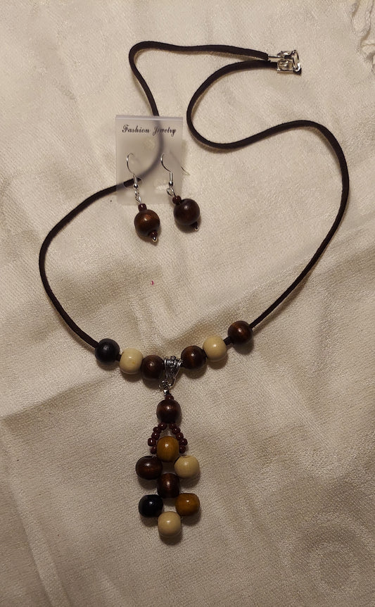 Black and beige necklace and earrings